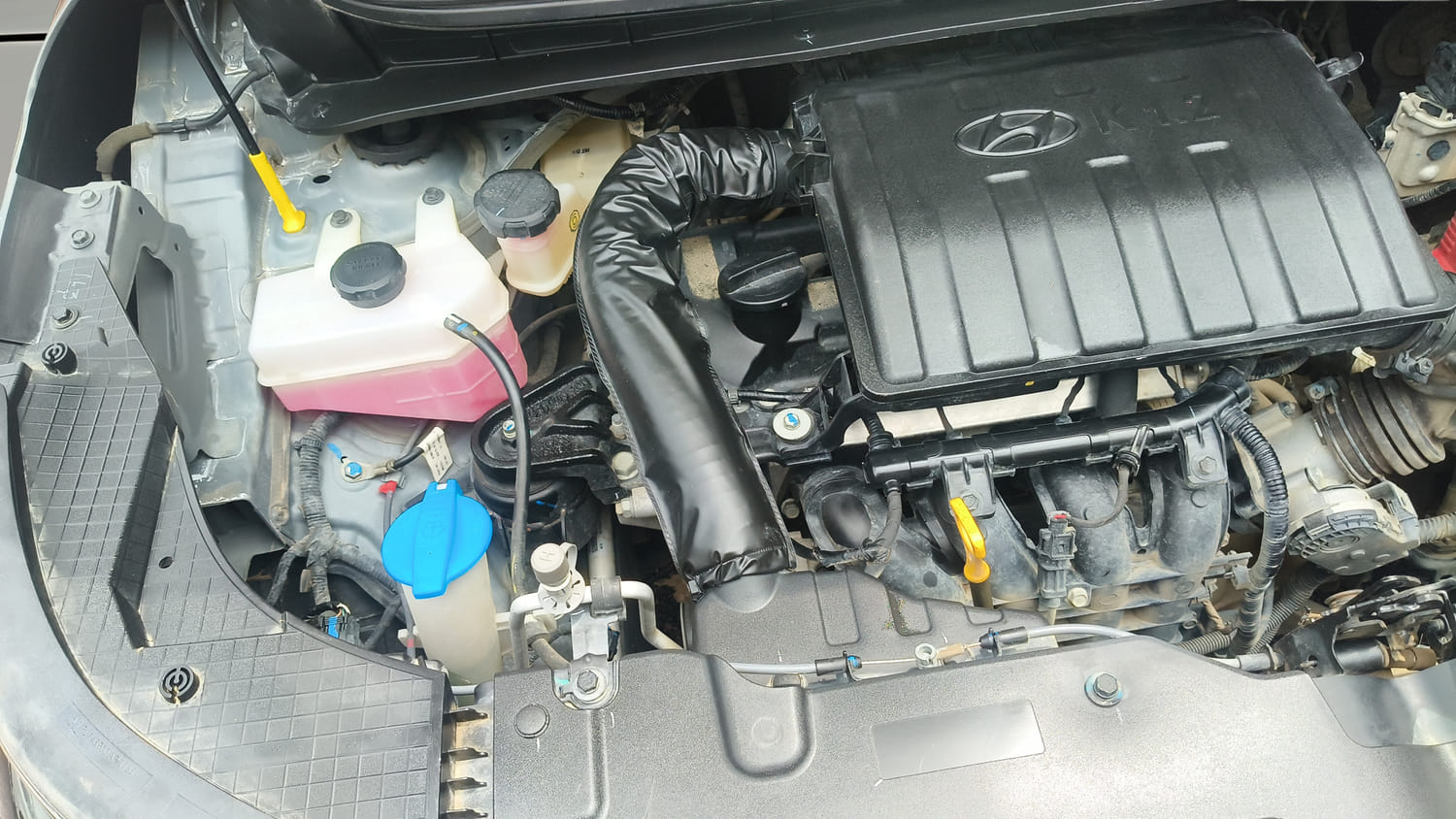 Used 2024 Hyundai Exter SX 1.2 MT Petrol Manual engine ENGINE RIGHT SIDE VIEW