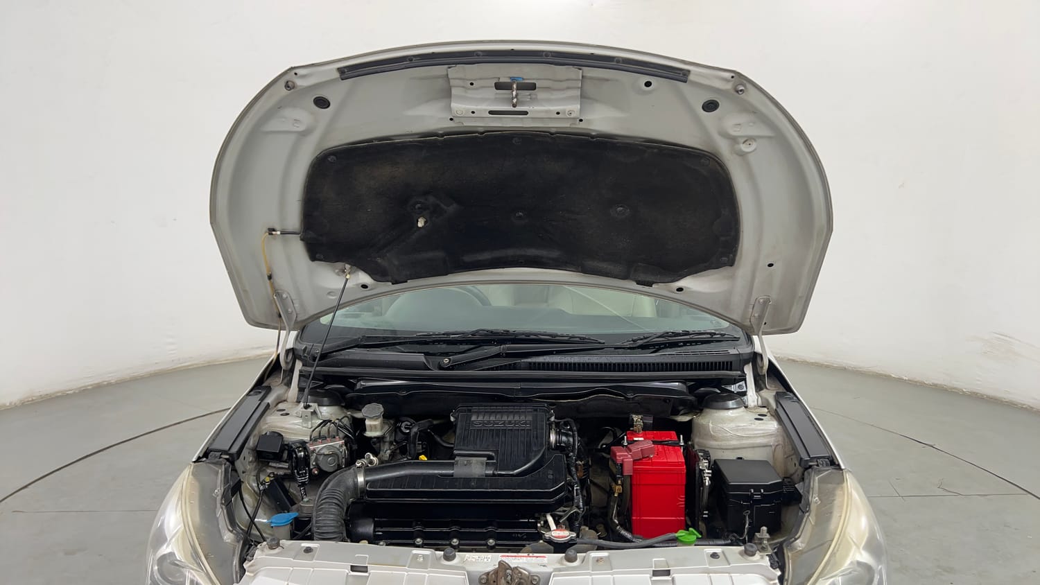Used 2015 Maruti Suzuki Ciaz ZXi  AT Petrol Automatic engine ENGINE & BONNET OPEN FRONT VIEW