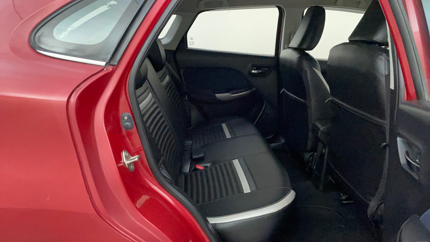 Used 2019 Maruti Suzuki Baleno Zeta Petrol Manual interior RIGHT SIDE REAR DOOR CABIN VIEW