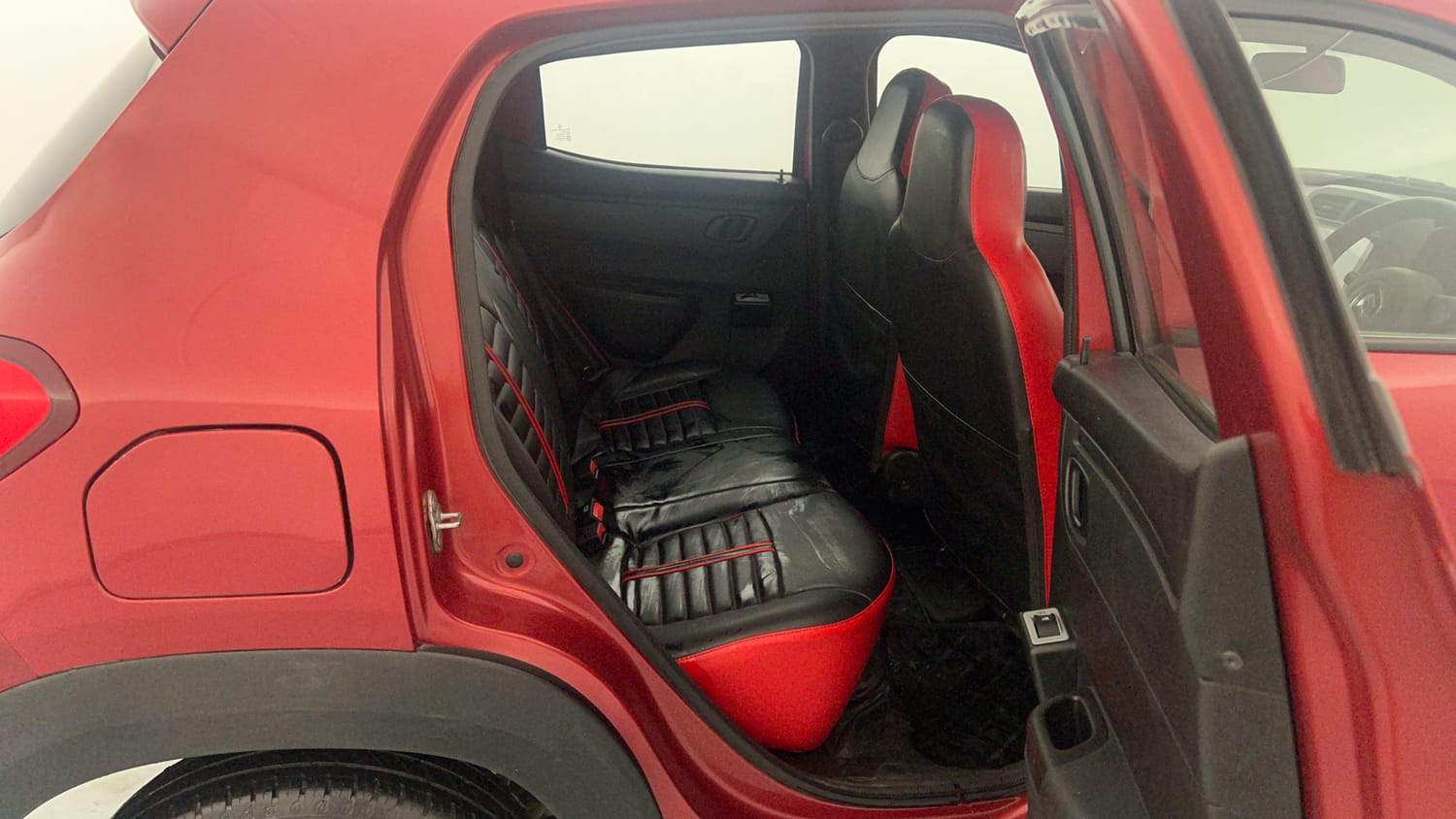 Used 2020 Renault Kwid RXL Petrol Manual interior RIGHT SIDE REAR DOOR CABIN VIEW