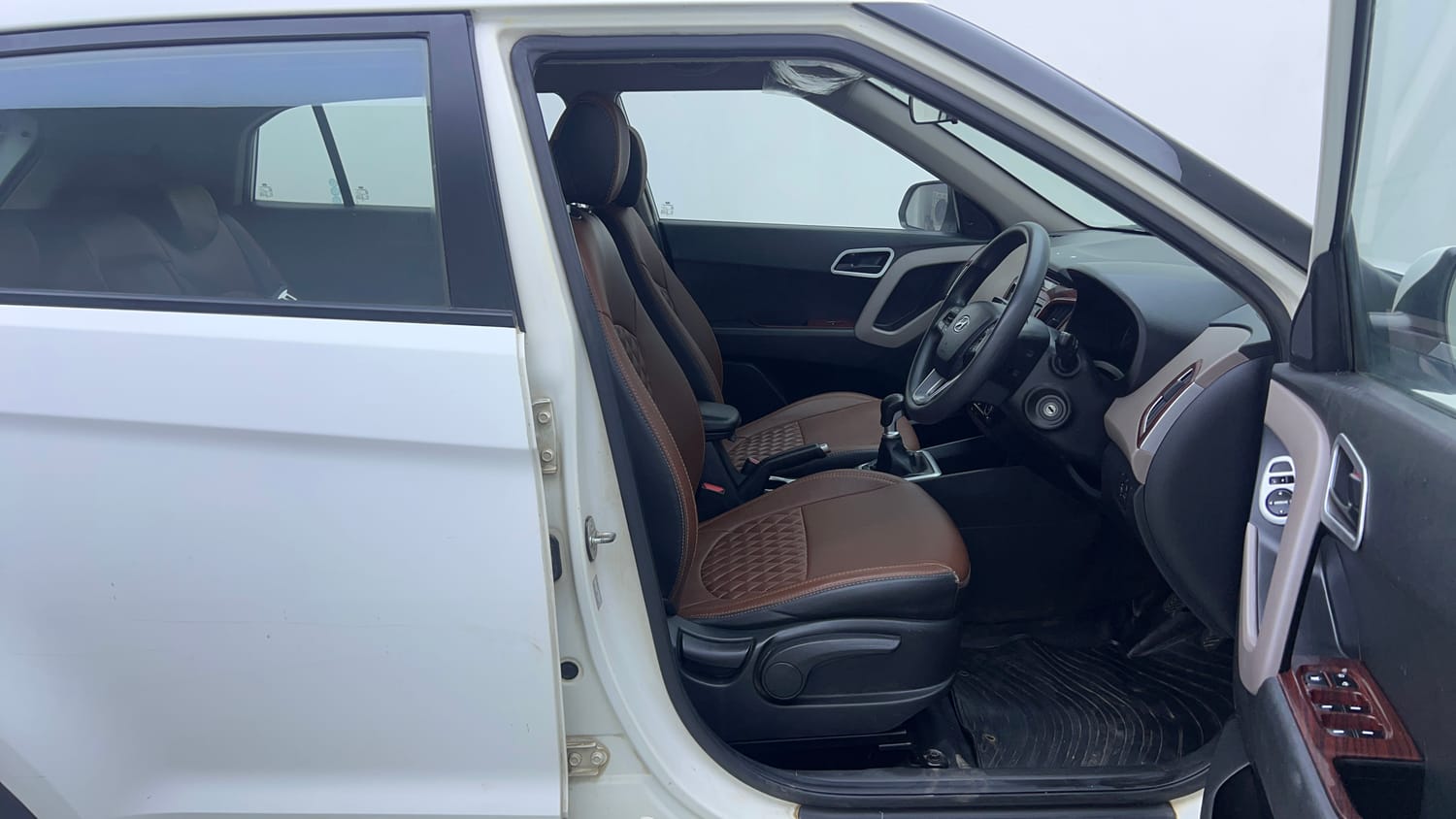 Used 2019 Hyundai Creta EX 1.6 Petrol Petrol Manual interior RIGHT SIDE FRONT DOOR CABIN VIEW