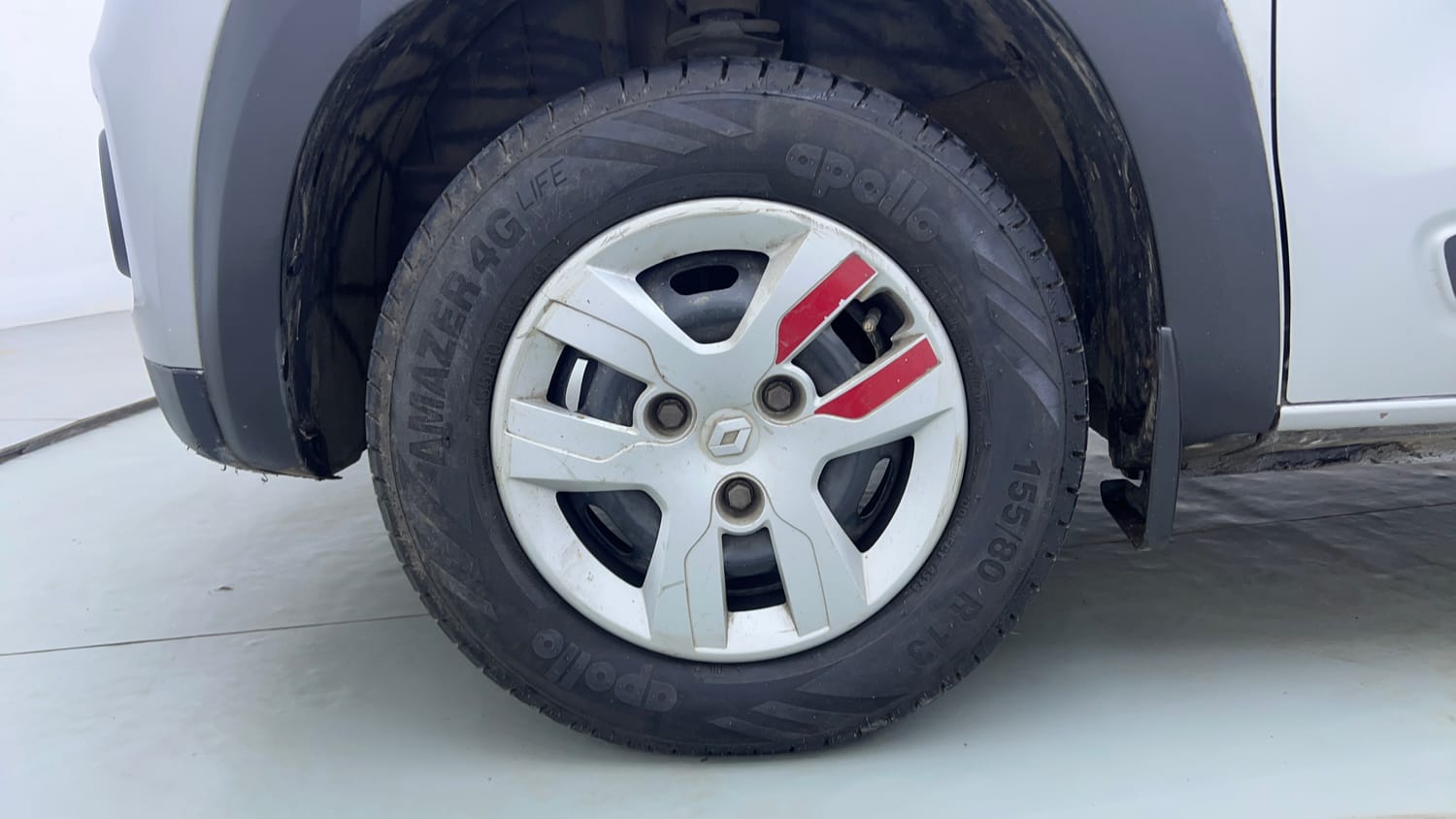 Used 2017 Renault Kwid RXT Petrol Manual tyres LEFT FRONT TYRE RIM VIEW