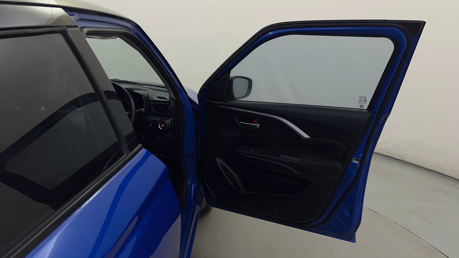 Used 2025 Maruti Suzuki Swift ZXi Plus Dual Tone AMT Petrol Automatic interior RIGHT FRONT DOOR OPEN VIEW