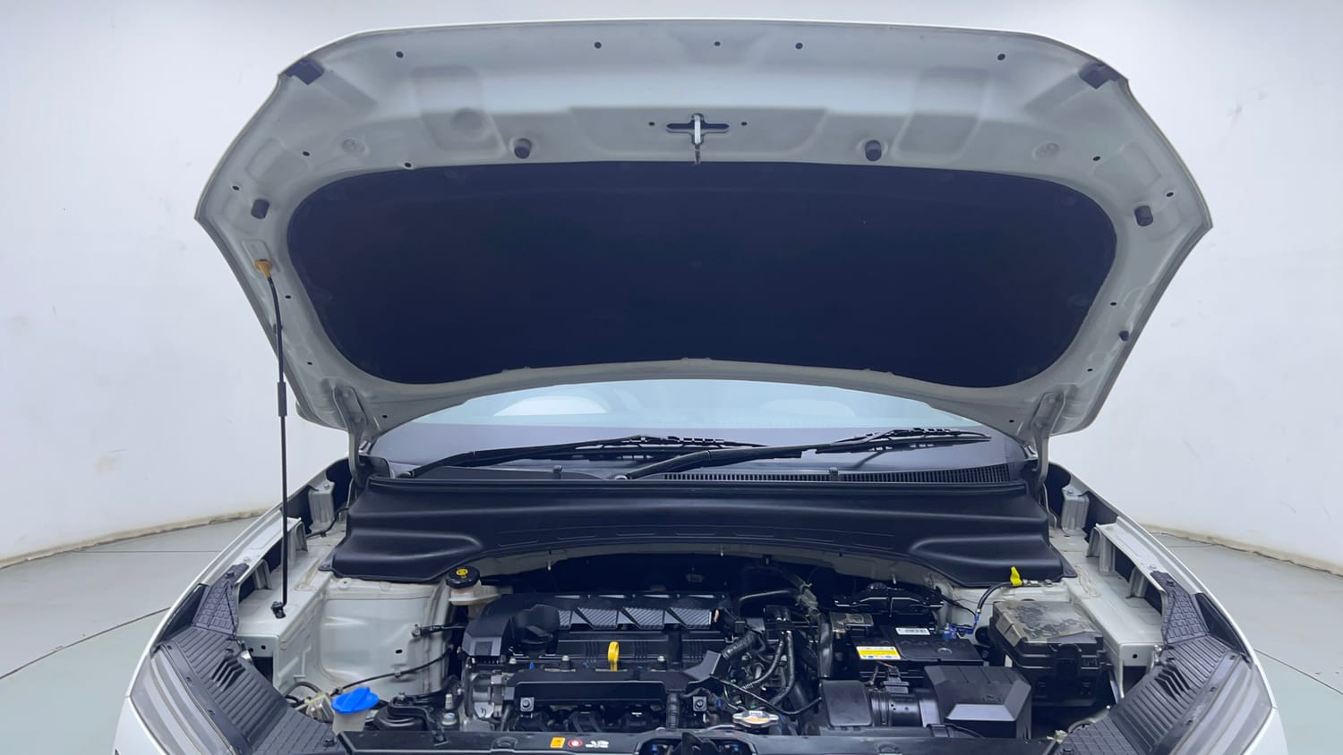 Used 2022 Hyundai Creta S 1.5 Petrol iMT Petrol Manual engine ENGINE & BONNET OPEN FRONT VIEW