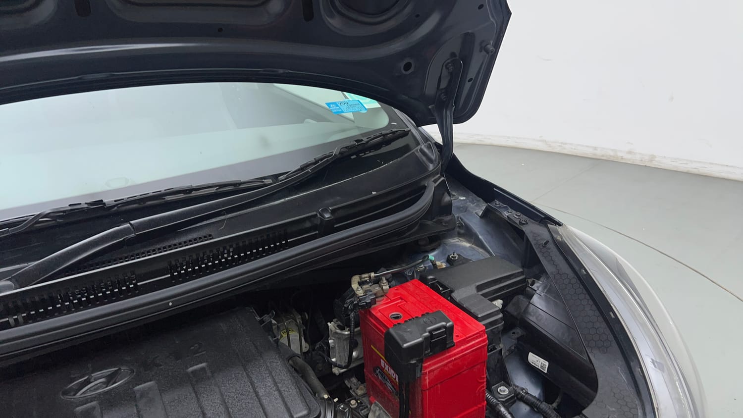 Used 2021 Hyundai Grand i10 Nios Magna 1.2 Kappa VTVT Petrol Manual engine ENGINE LEFT SIDE HINGE & APRON VIEW