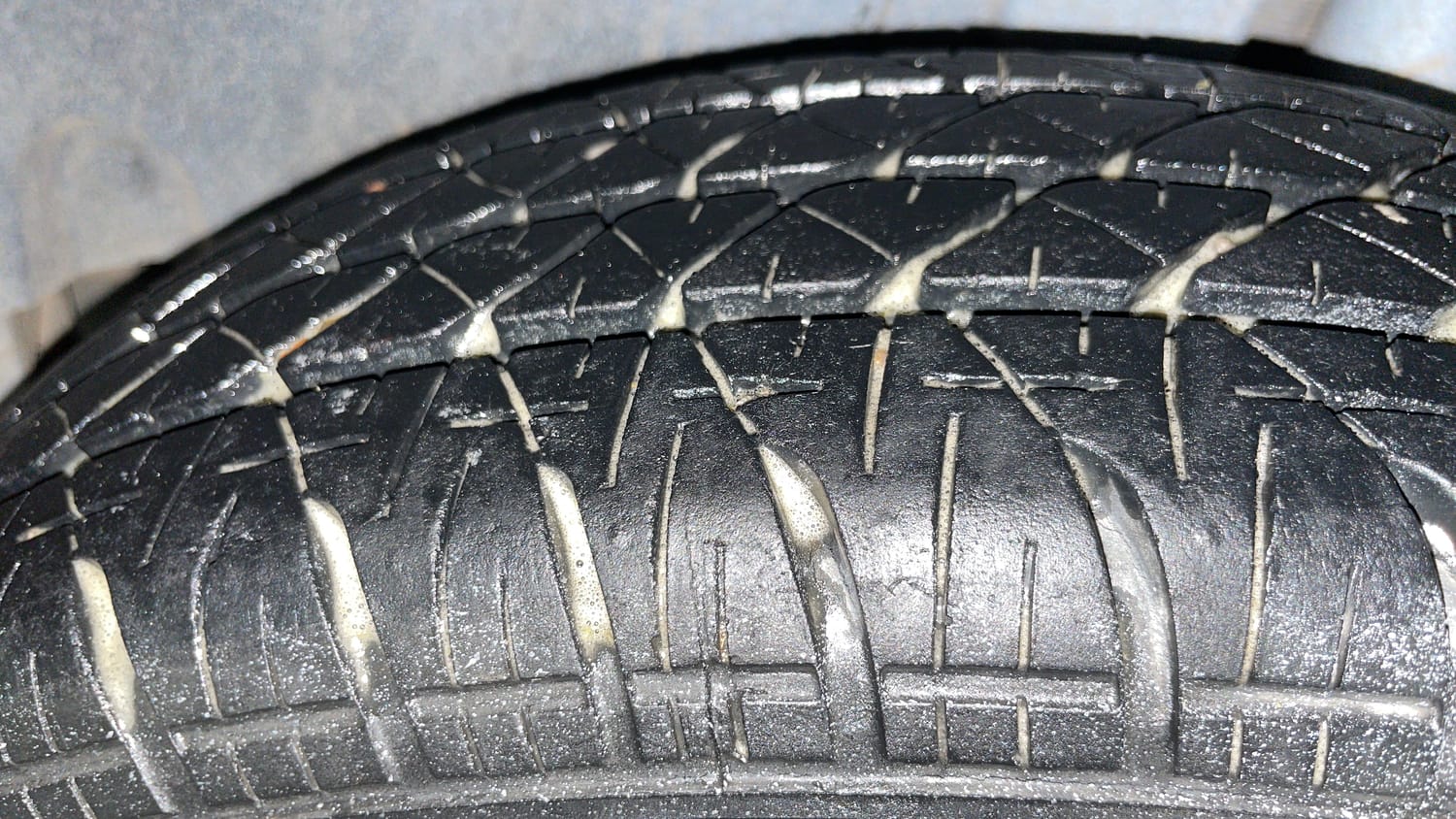 Used 2013 Maruti Suzuki Swift VXi Petrol Manual tyres LEFT REAR TYRE TREAD VIEW