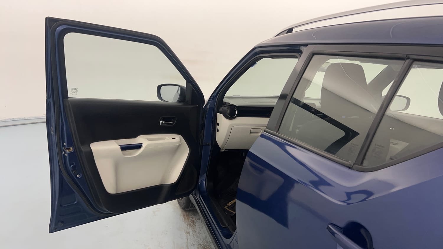 Used 2022 Maruti Suzuki Ignis Delta 1.2 MT Petrol Manual interior LEFT FRONT DOOR OPEN VIEW