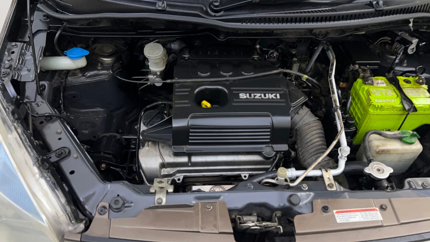 Used 2013 Maruti Suzuki Wagon R VXI Petrol Manual engine ENGINE RIGHT SIDE VIEW