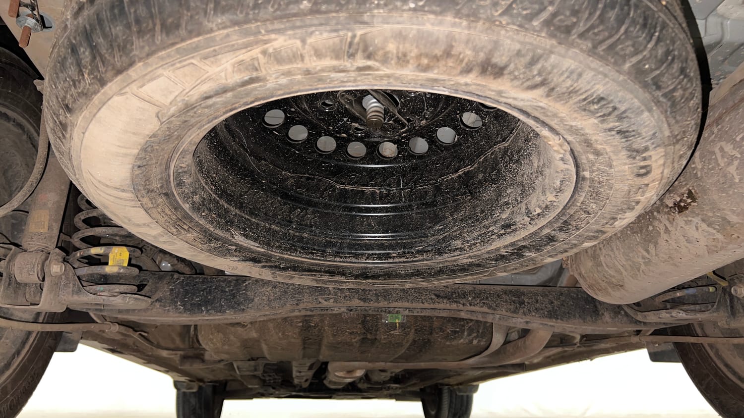 Used 2025 Kia Carens Clavis HTX Plus 1.5 Turbo Petrol 7STR MT Petrol Manual extra REAR UNDERBODY VIEW (TAKEN FROM REAR)