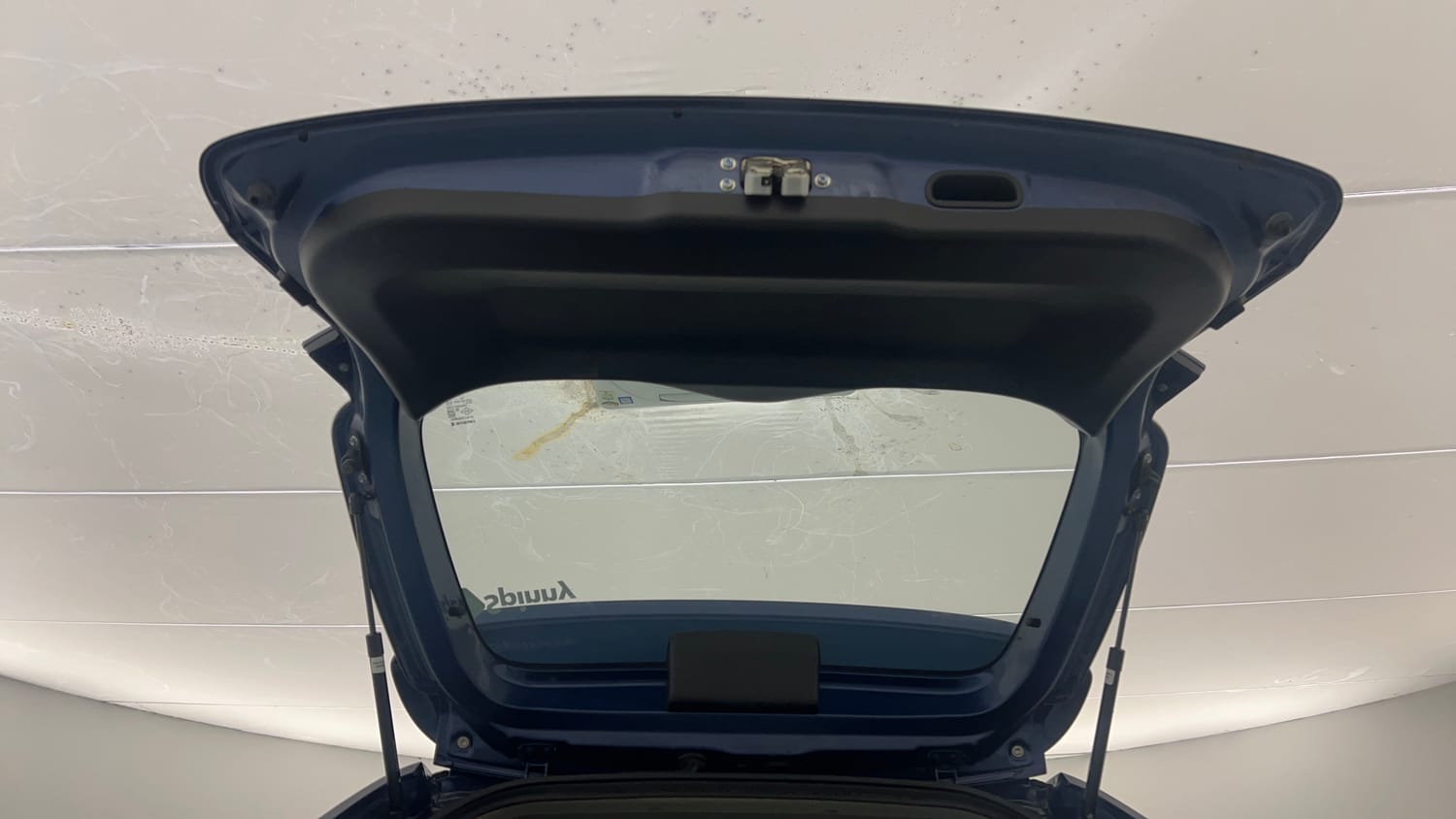 Used 2022 Maruti Suzuki Ignis Delta 1.2 MT Petrol Manual interior DICKY DOOR OPEN VIEW