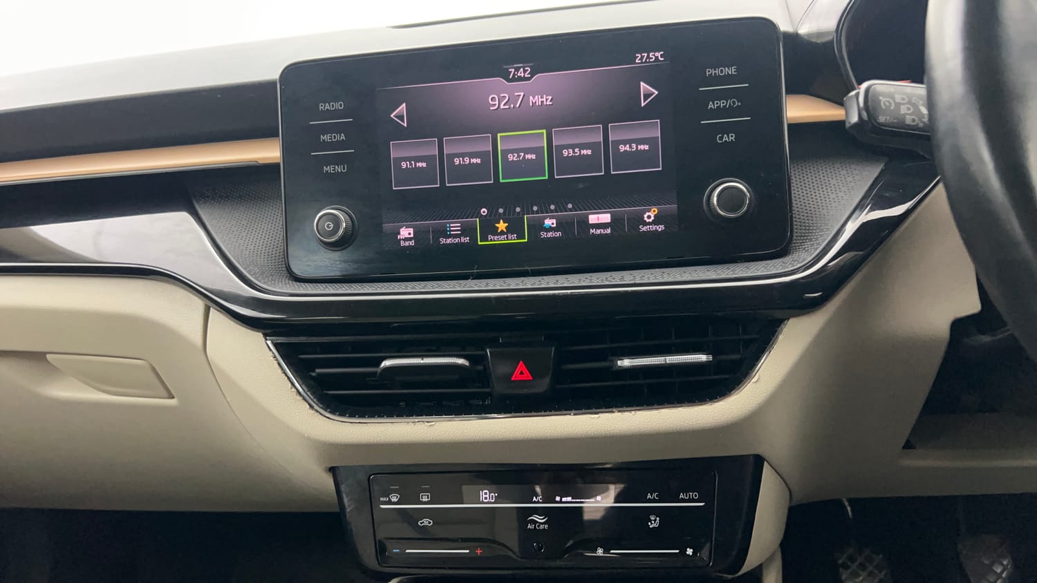 Used 2022 Skoda Slavia Style 1.0L TSI MT Petrol Manual interior MUSIC SYSTEM & AC CONTROL VIEW