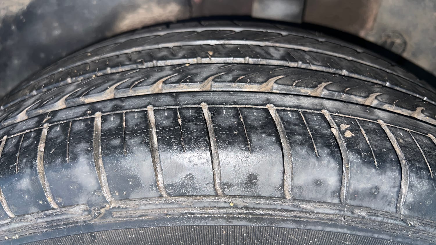 Used 2020 Kia Seltos HTX IVT 1.5 Petrol Automatic tyres LEFT REAR TYRE TREAD VIEW