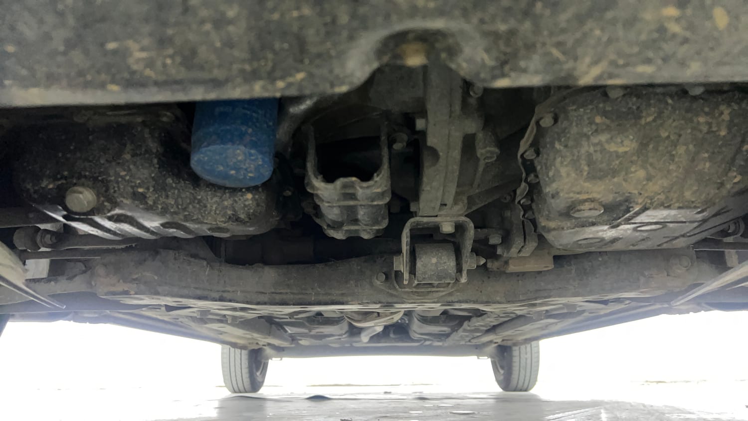 Used 2014 Hyundai Grand i10 Sportz AT 1.2 Kappa VTVT Petrol Automatic extra FRONT LEFT UNDERBODY VIEW