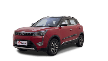 Used 2021 Mahindra XUV 300 W8 (O) 1.5 Diesel AMT Dual Tone Diesel Automatic Image