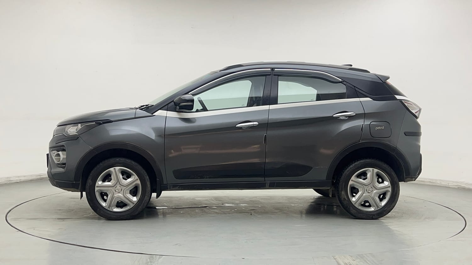 Used 2024 Tata Nexon XMA (S) Petrol Automatic exterior LEFT SIDE VIEW