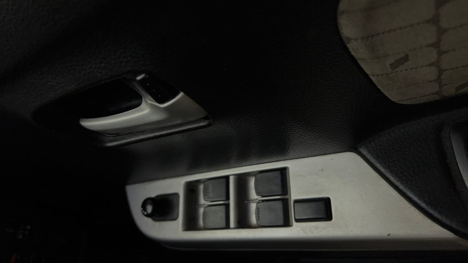 Used 2013 Maruti Suzuki Wagon R VXI Petrol Manual top_features Power windows