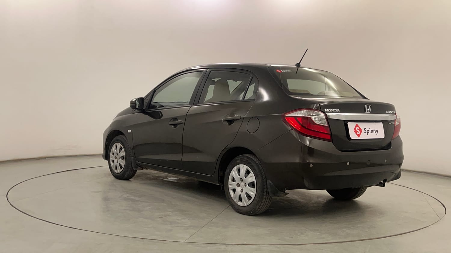 Used 2018 Honda Amaze 1.2 S i-VTEC Opt Petrol Manual exterior LEFT REAR CORNER VIEW