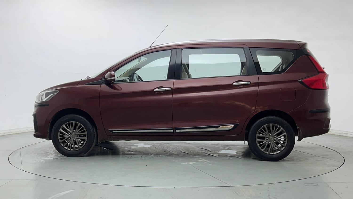 Used 2019 Maruti Suzuki New Ertiga ZXi Petrol Manual exterior LEFT SIDE VIEW