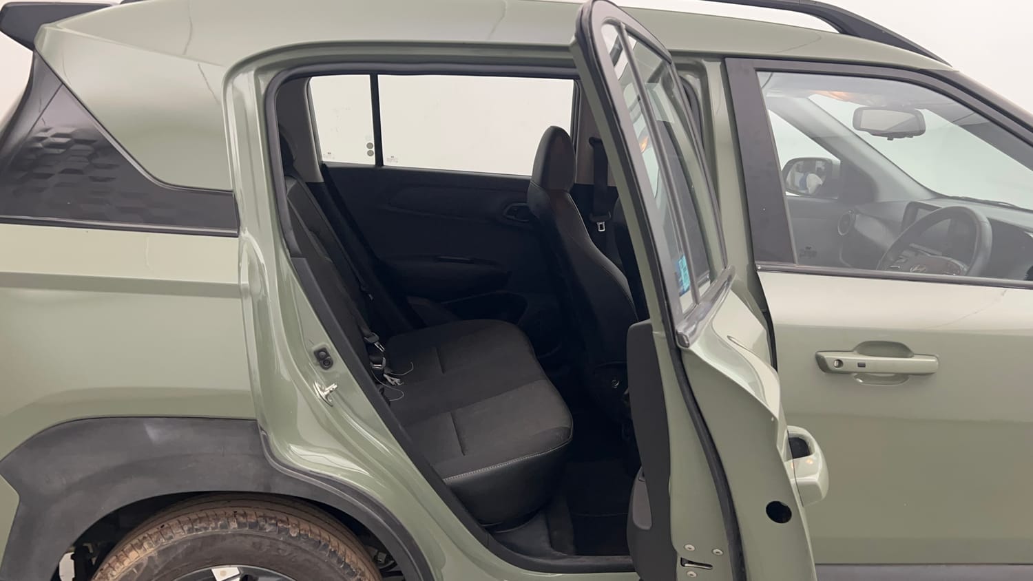 Used 2024 Hyundai Exter SX (O) Connect 1.2 AMT Petrol Automatic interior RIGHT SIDE REAR DOOR CABIN VIEW