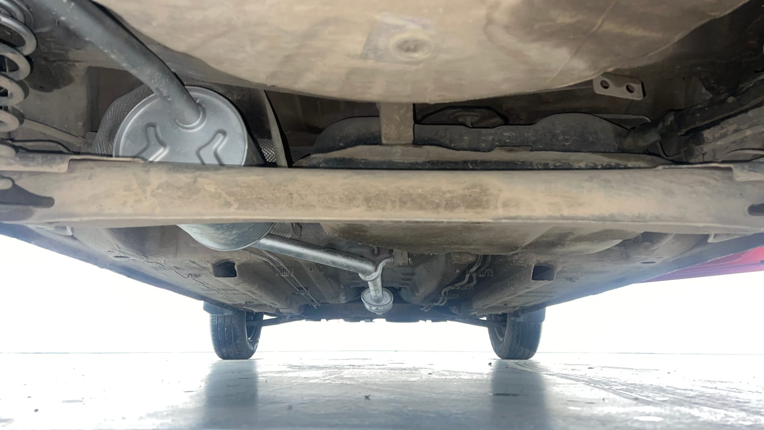 Used 2020 Renault Kwid RXL Petrol Manual extra REAR UNDERBODY VIEW (TAKEN FROM REAR)