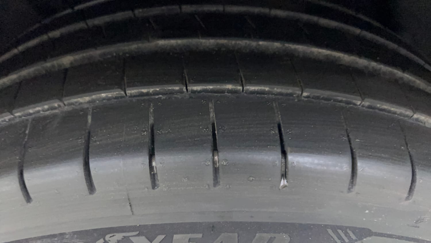Used 2018 Audi Q7 45 TFSI Premium Plus Petrol Automatic tyres LEFT REAR TYRE TREAD VIEW