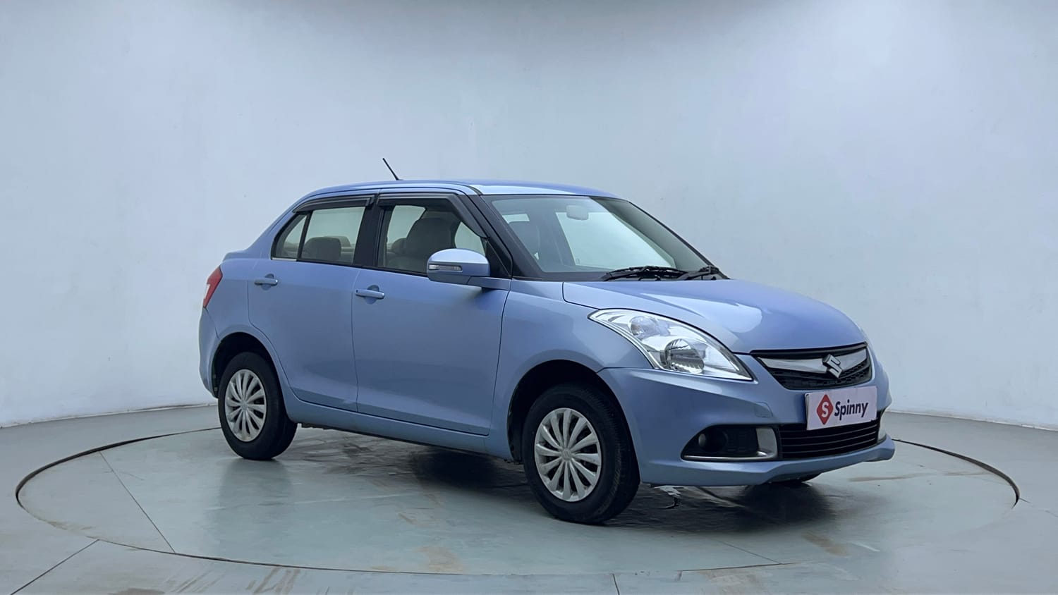 Used 2015 Maruti Suzuki Swift Dzire VXI Petrol Manual exterior RIGHT FRONT CORNER VIEW