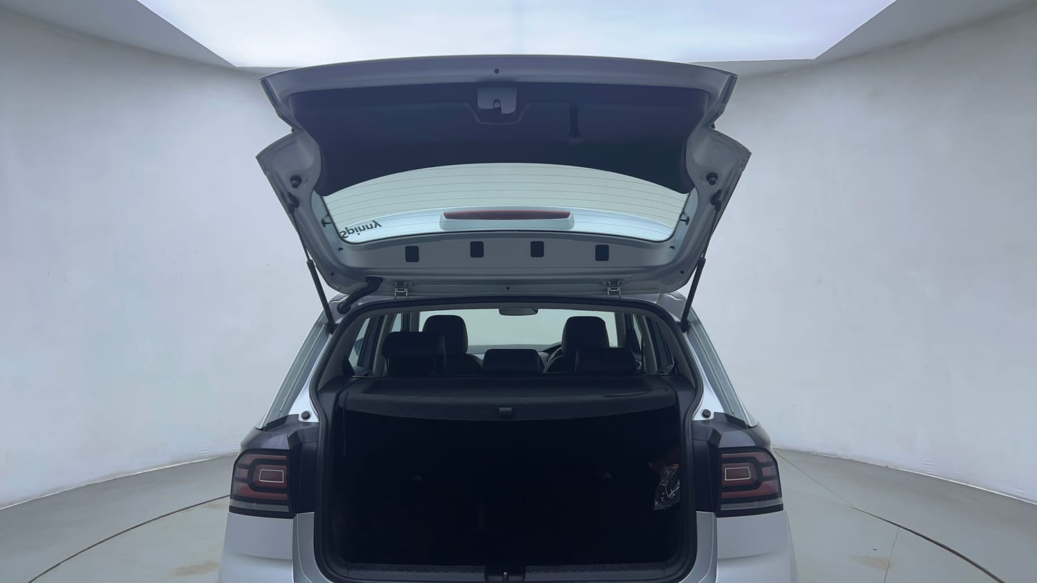 Used 2022 Volkswagen Taigun Topline 1.0 TSI MT Petrol Manual interior DICKY DOOR OPEN VIEW