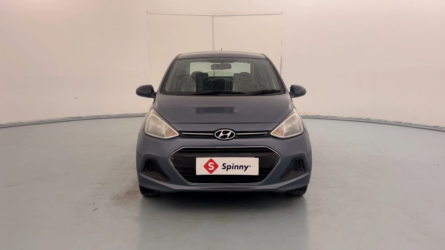 Used 2015 Hyundai Xcent Base 1.2 Petrol Manual exterior FRONT VIEW