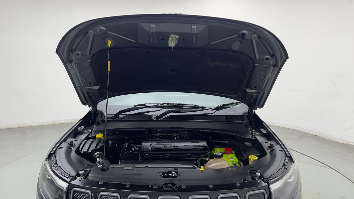 Used 2021 Jeep Compass Model S (O) 1.4 Petrol DCT Petrol Automatic engine ENGINE & BONNET OPEN FRONT VIEW