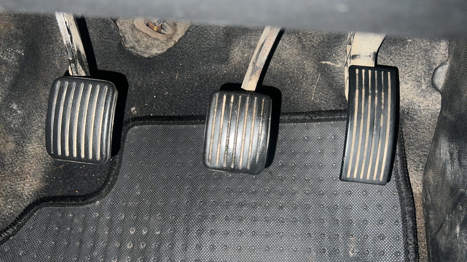 Used 2015 Hyundai Xcent Base 1.2 Petrol Manual interior PEDALS VIEW