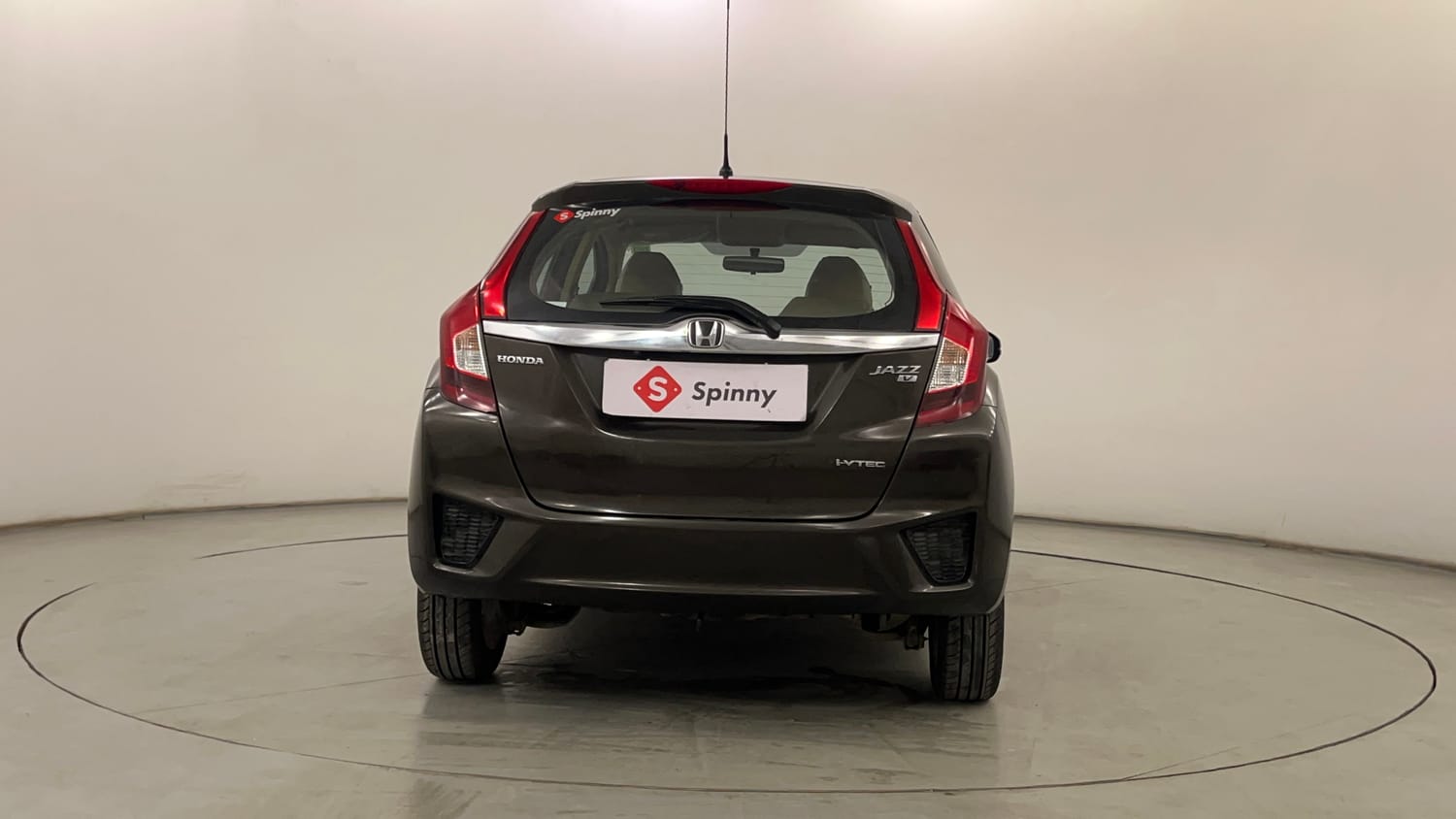 Used 2017 Honda Jazz V AT Petrol Petrol Automatic exterior BACK VIEW