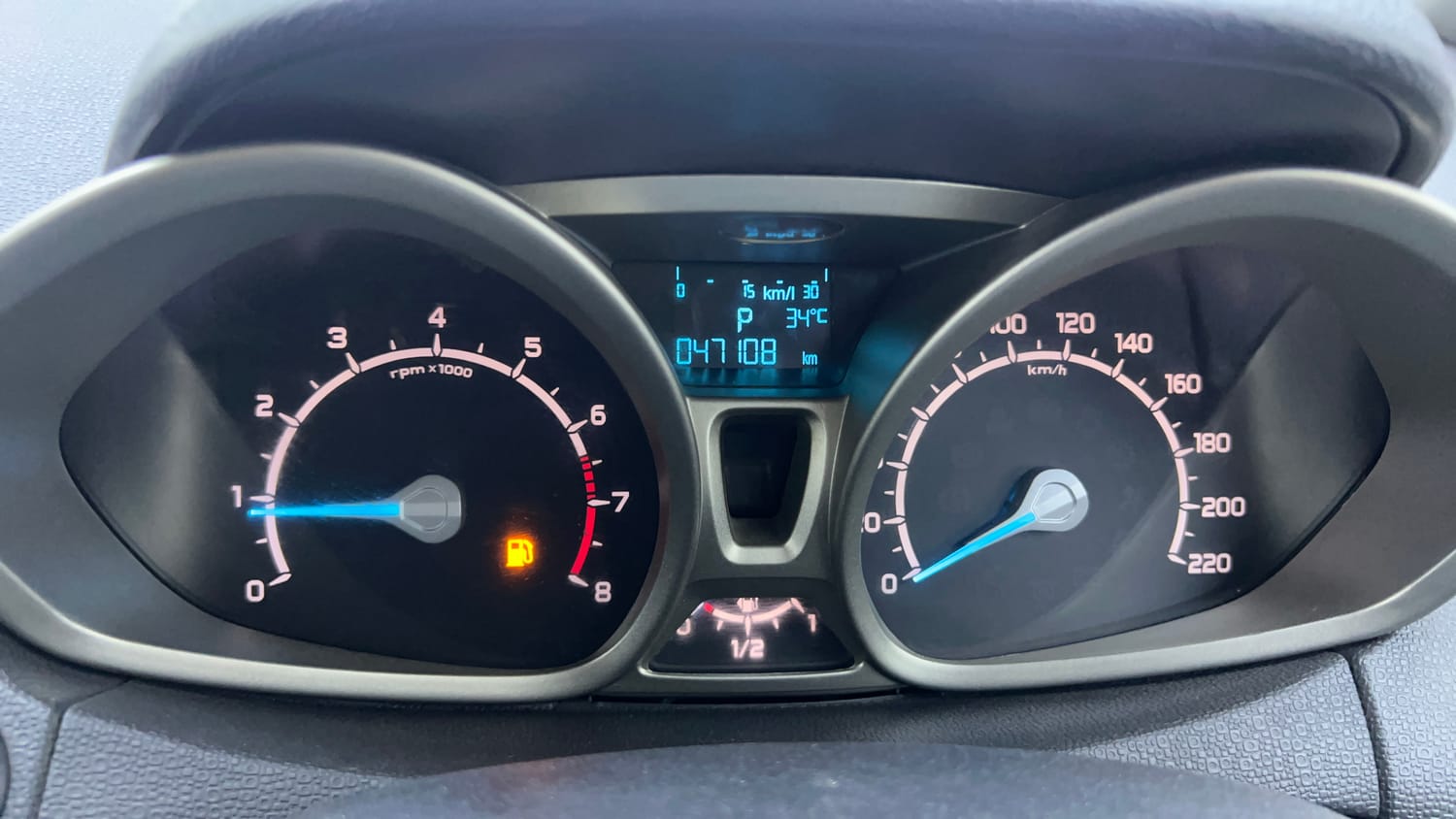 Used 2016 Ford EcoSport Titanium 1.5L Ti-VCT AT Petrol Automatic interior CLUSTERMETER VIEW