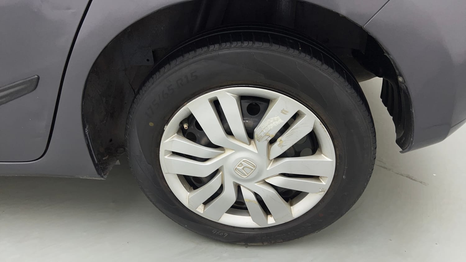 Used 2017 Honda Jazz S Petrol Petrol Manual tyres LEFT REAR TYRE RIM VIEW