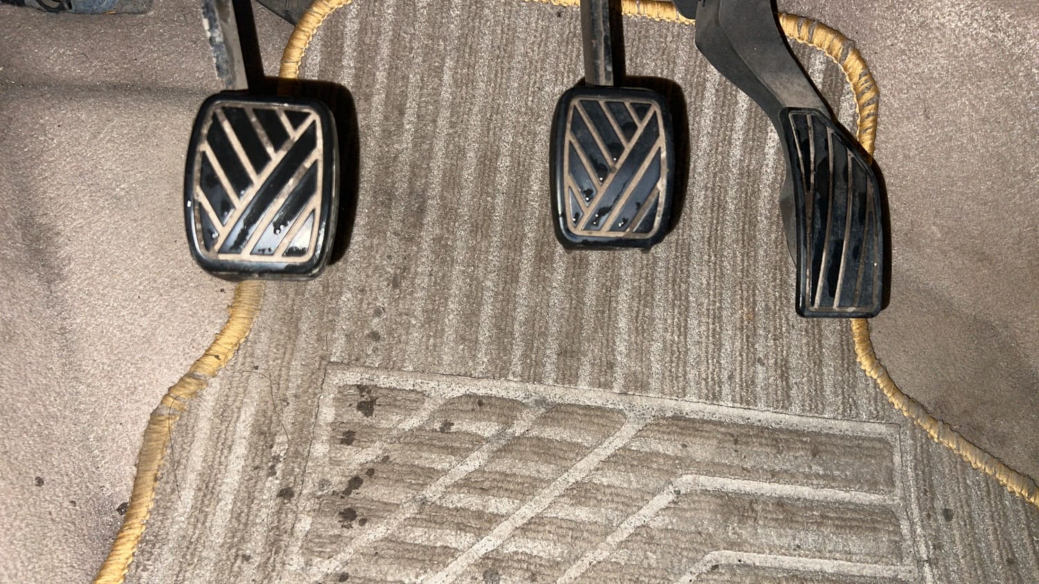 Used 2015 Maruti Suzuki Swift Dzire VXI Petrol Manual interior PEDALS VIEW