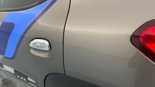 Used 2018 Renault Kwid 1.0 RXT AMT Opt Petrol Automatic dents MINOR SCRATCH