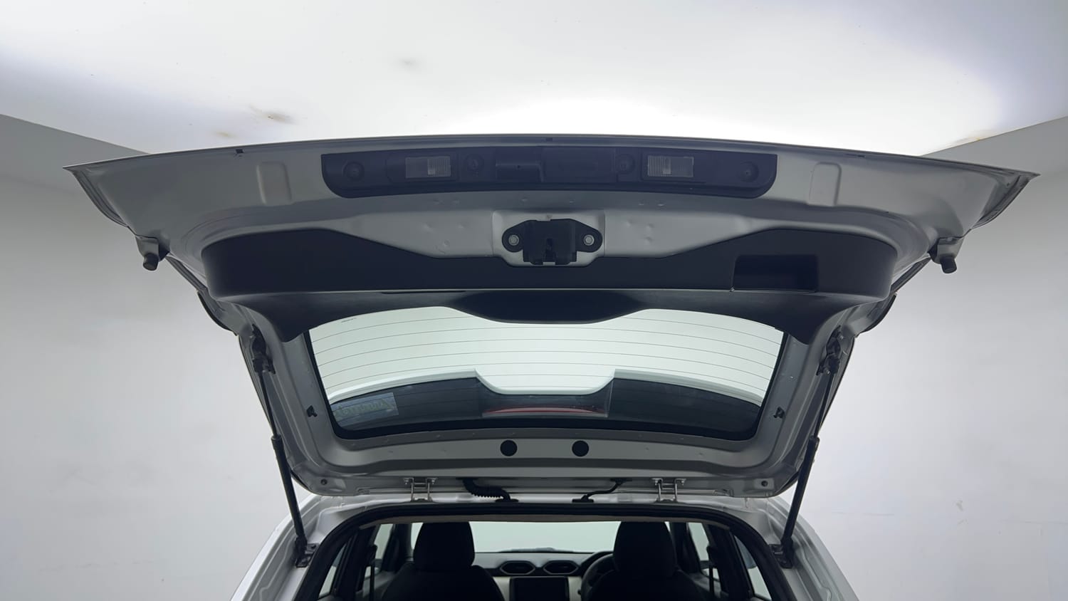 Used 2021 Nissan Magnite XL Petrol Manual interior DICKY DOOR OPEN VIEW