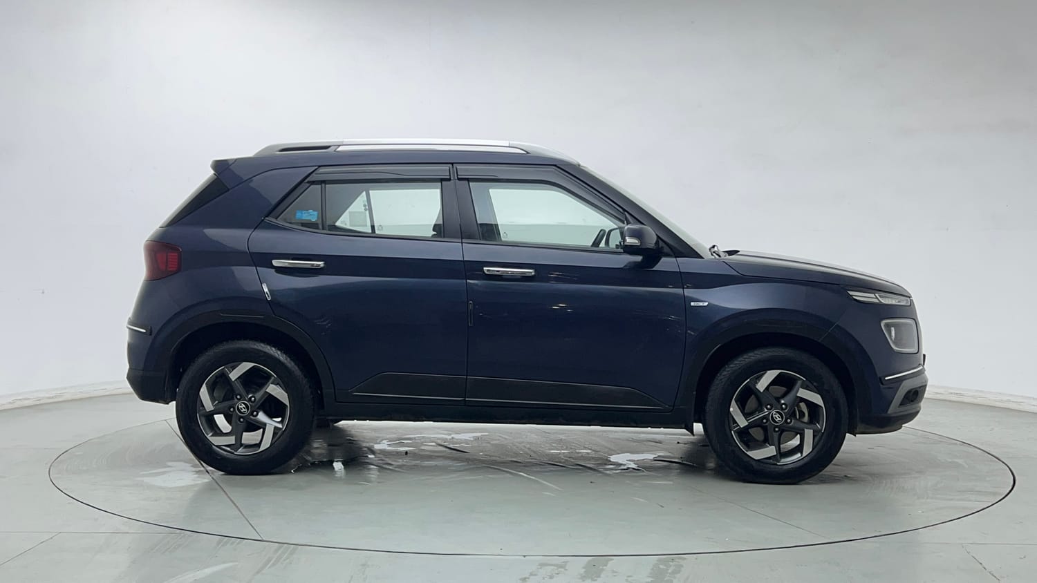 Used 2020 Hyundai Venue SX Plus 1.0 Turbo DCT Petrol Automatic exterior RIGHT SIDE VIEW