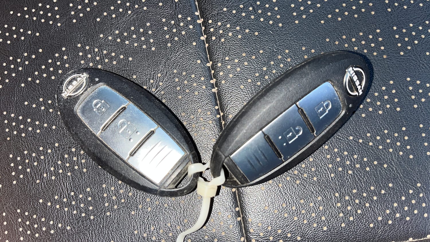 Used 2023 Nissan Magnite XV Petrol Manual extra CAR KEY VIEW