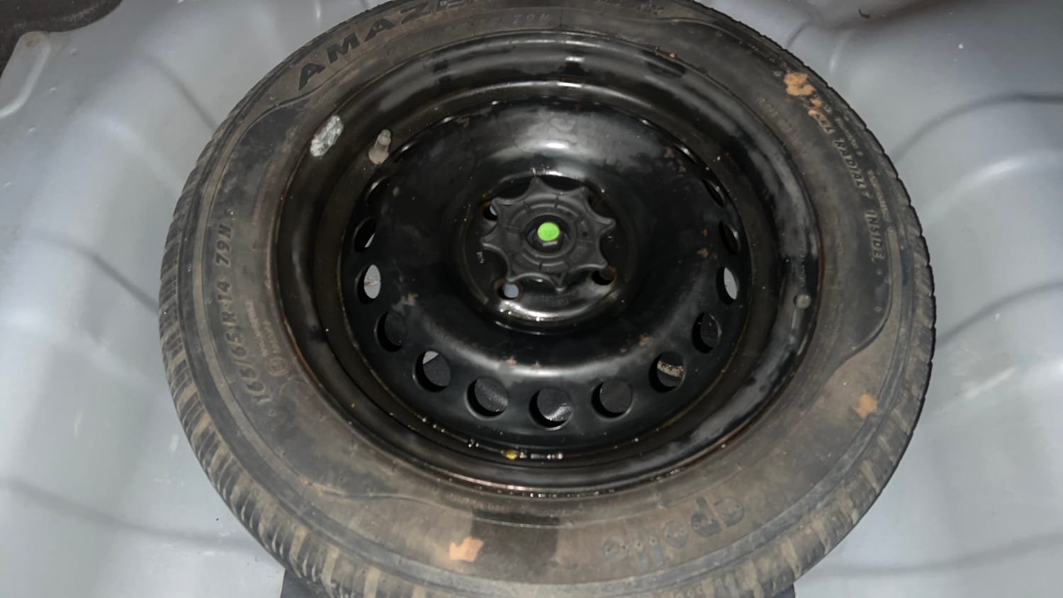 Used 2015 Hyundai Xcent Base 1.2 Petrol Manual tyres SPARE TYRE VIEW