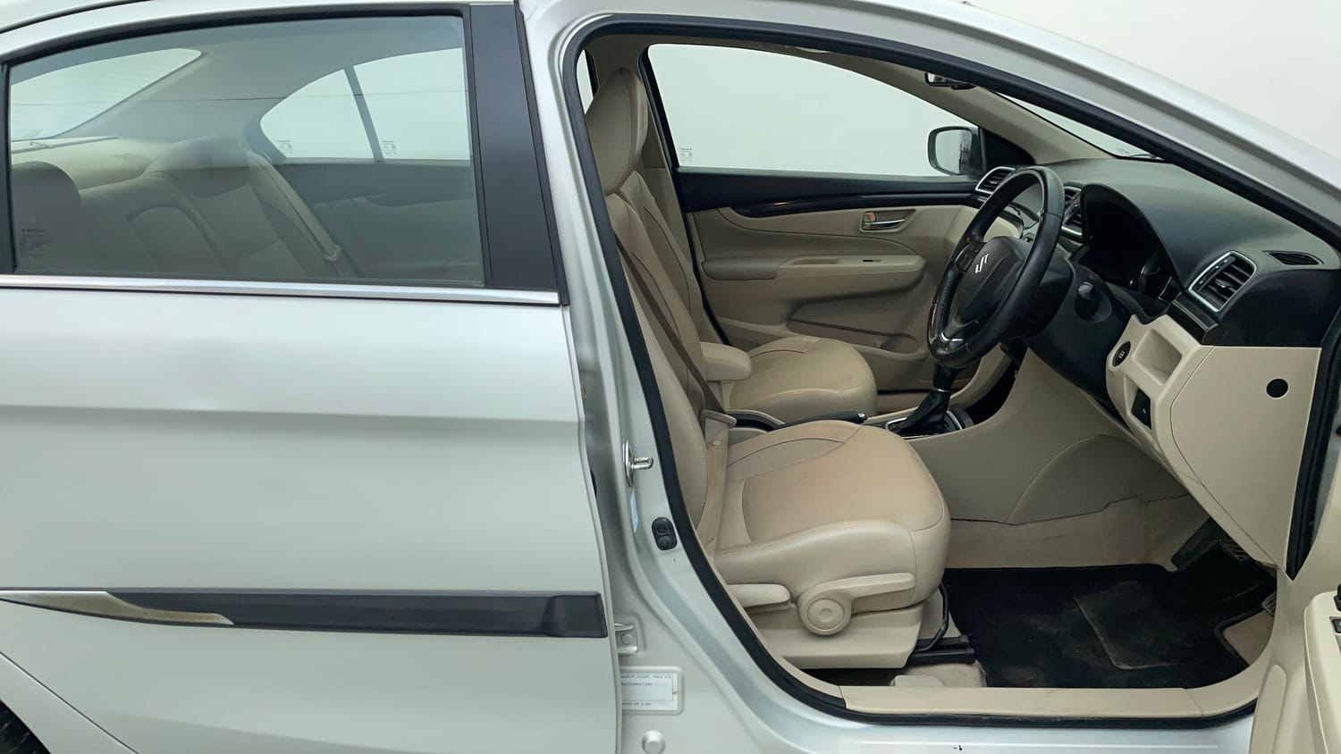 Used 2017 Maruti Suzuki Ciaz Alpha 1.4 AT Petrol Automatic interior RIGHT SIDE FRONT DOOR CABIN VIEW