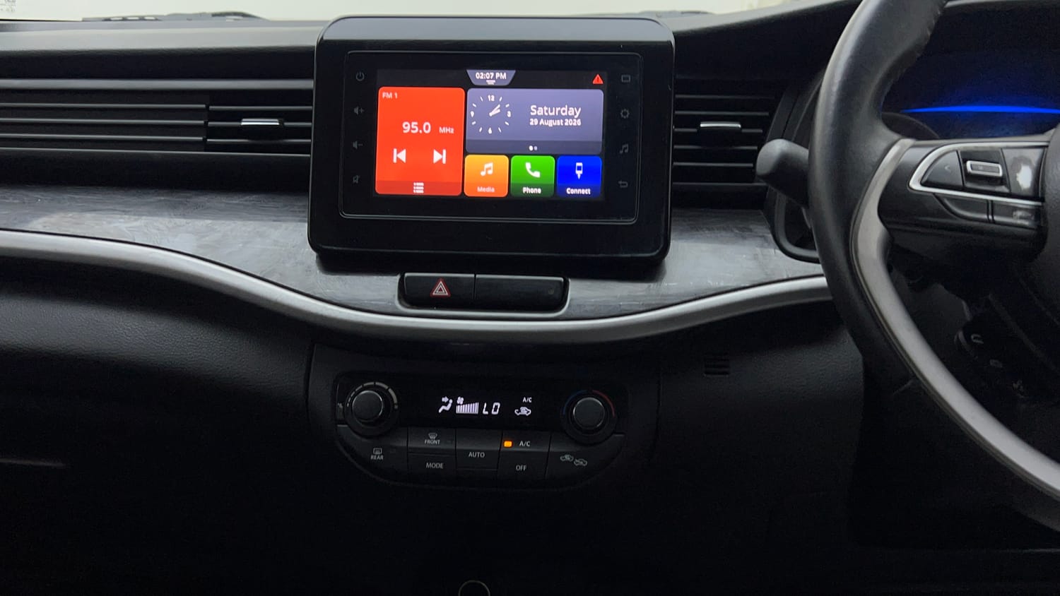 Used 2019 Maruti Suzuki XL6 Alpha MT Petrol Petrol Manual interior MUSIC SYSTEM & AC CONTROL VIEW