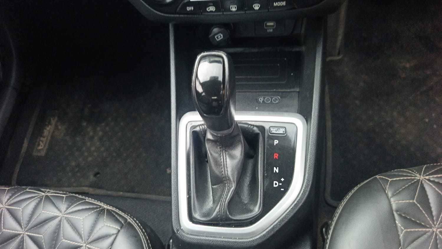 Used 2019 Hyundai Creta SX 1.6 AT CRDi Diesel Automatic interior GEAR  KNOB VIEW