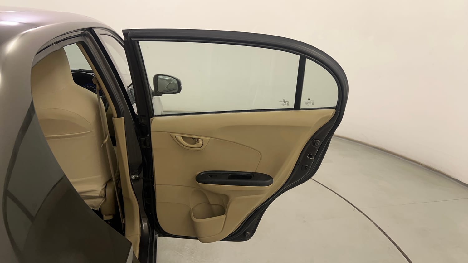 Used 2018 Honda Amaze 1.2 S i-VTEC Opt Petrol Manual interior RIGHT REAR DOOR OPEN VIEW