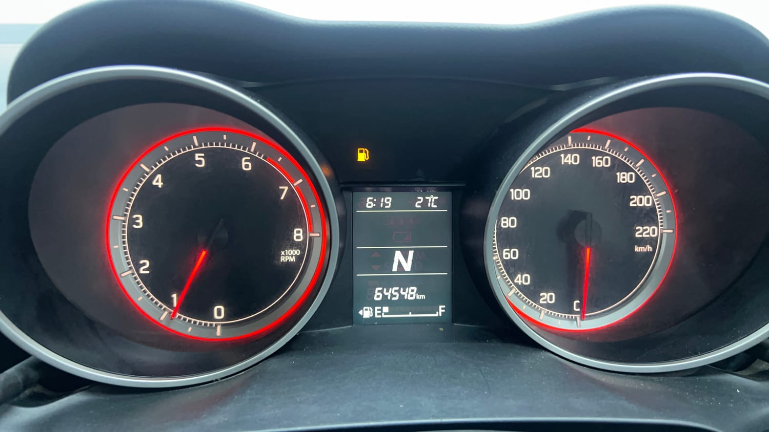 Used 2018 Maruti Suzuki Swift ZXi AMT Petrol Automatic interior CLUSTERMETER VIEW