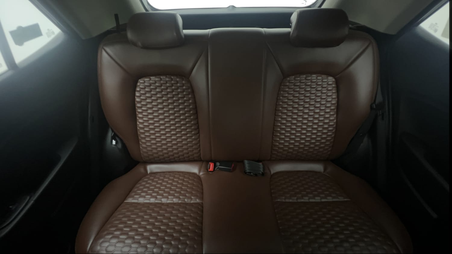 Used 2020 Hyundai Venue SX Plus 1.0 Turbo DCT Petrol Automatic interior REAR SEAT CONDITION VIEW