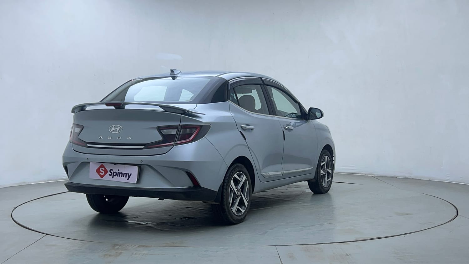 Used 2024 Hyundai Aura SX 1.2 CNG Cng Manual exterior RIGHT REAR CORNER VIEW