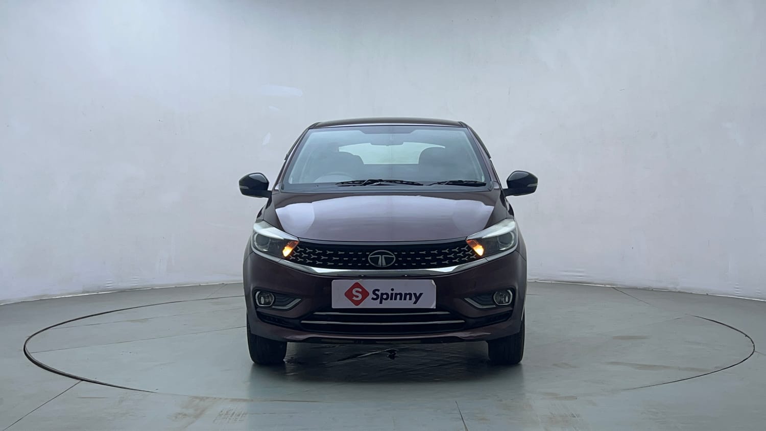 Used 2022 Tata Tigor XZA Plus Petrol Automatic exterior FRONT VIEW