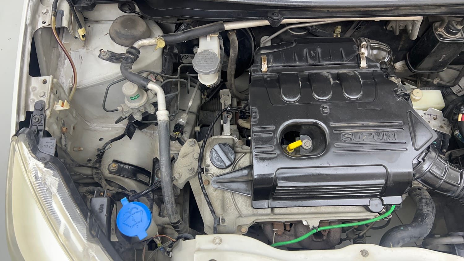 Used 2015 Maruti Suzuki Celerio VXi AMT Petrol Automatic engine ENGINE RIGHT SIDE VIEW