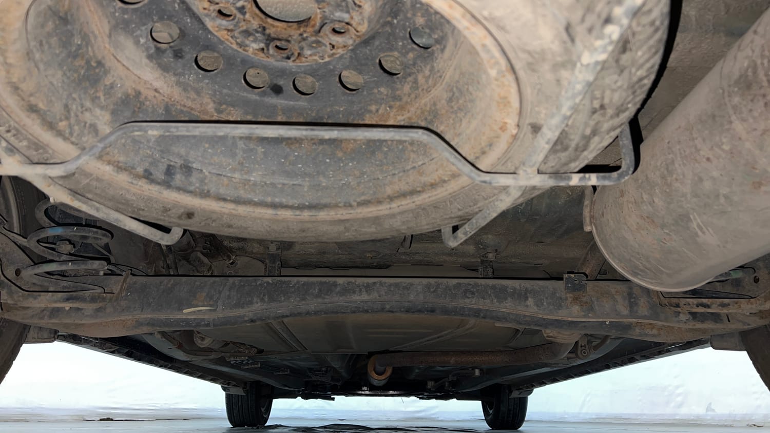Used 2019 Maruti Suzuki XL6 Alpha MT Petrol Petrol Manual extra REAR UNDERBODY VIEW (TAKEN FROM REAR)