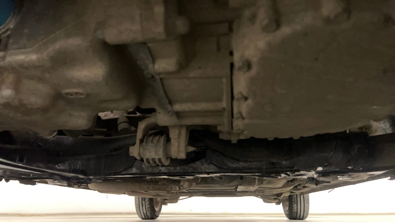 Used 2017 Honda Jazz V AT Petrol Petrol Automatic extra FRONT LEFT UNDERBODY VIEW